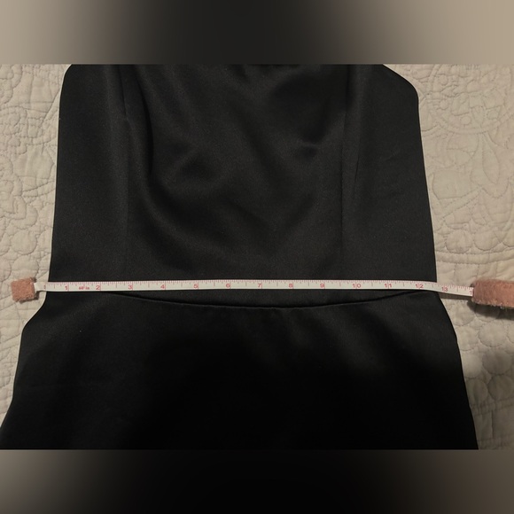 NWT Laundry By Shelli Segal Black Halter Dress with Purple Floral Embroidery - Picture 5 of 6